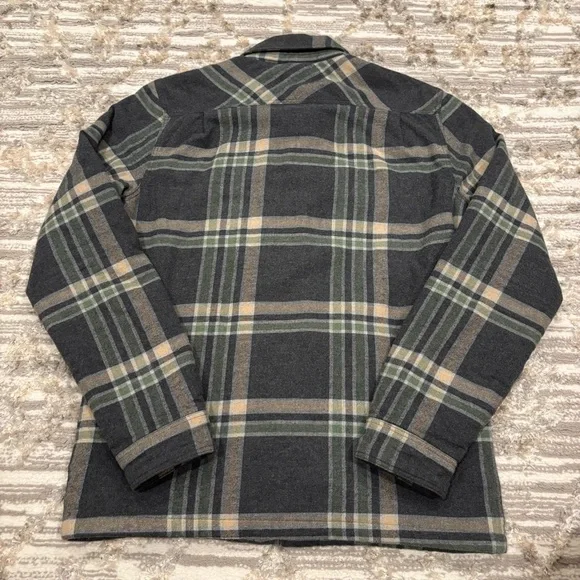 Patagonia Insulated Quilted Fjord Flannel Plaid Shirt Shacket Men’s Small $199